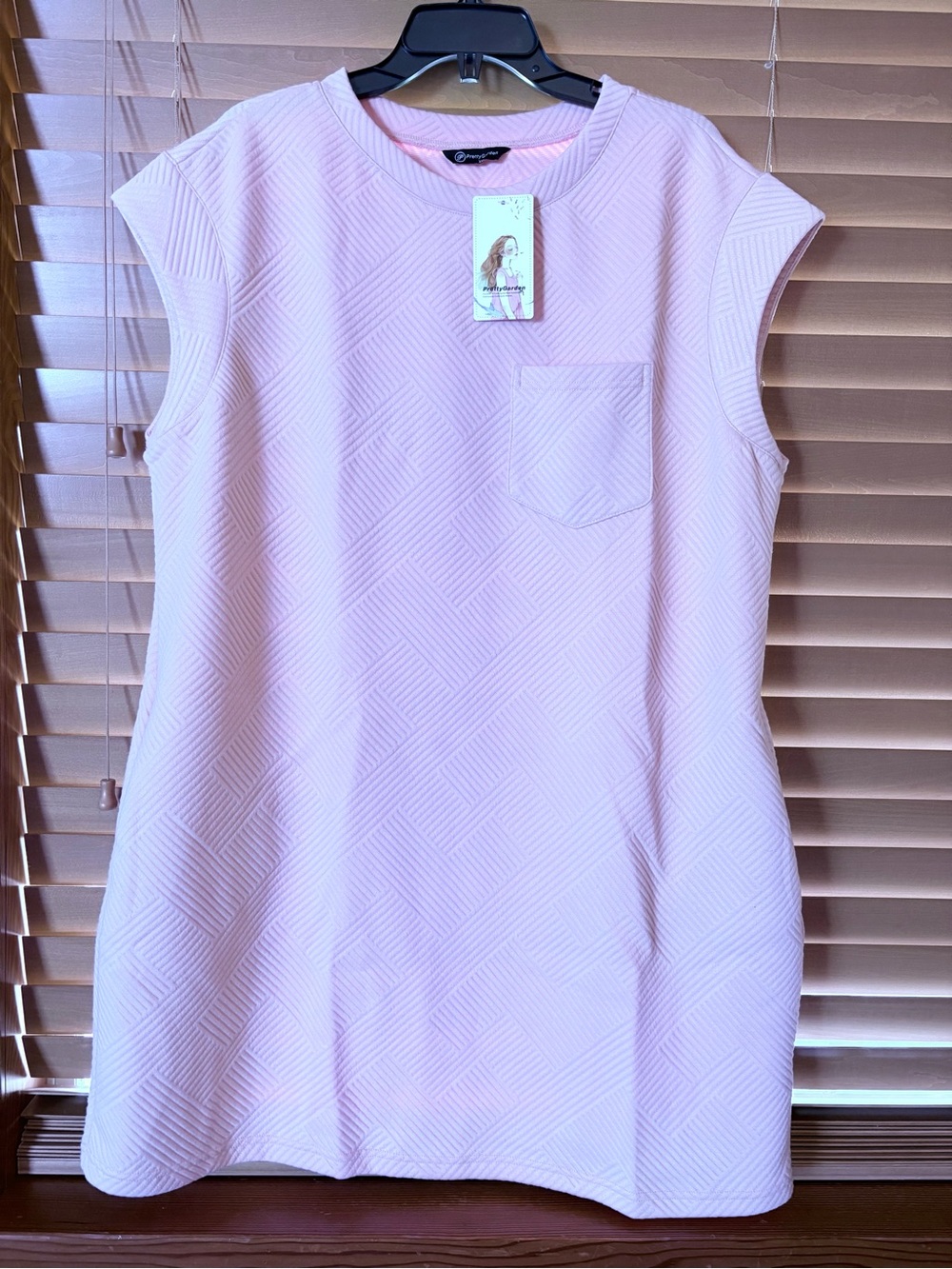 Pretty Garden NWT Light Pink Textured Shift Dress with Chest Pocket/Side pockets